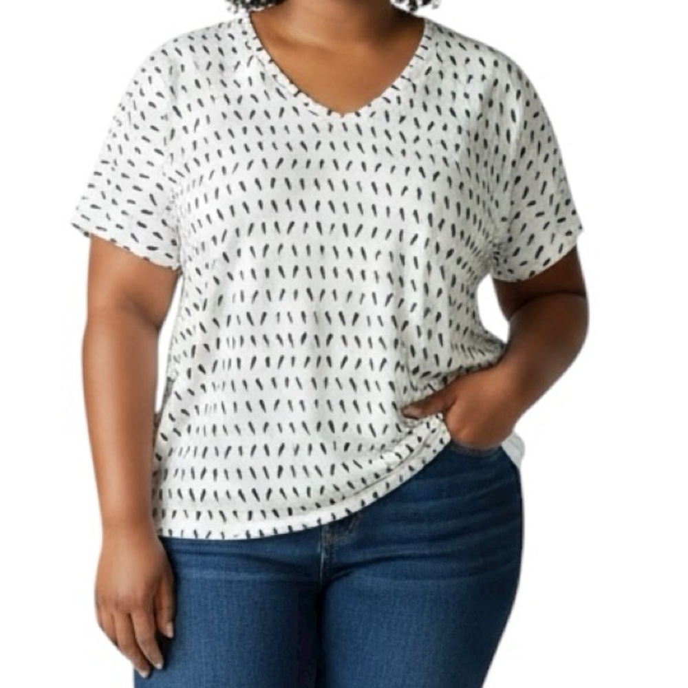 Apt. 9 White Allover Novelty Print Bird V-Neck Essential Tee Shirt